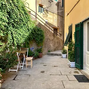 I Canali , Rio dellʼElba Italia